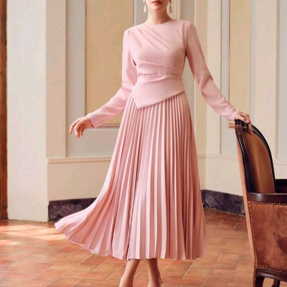 SOLID RUCHED WAIST PLEATED HEM DRESS - Picture 1 of 4